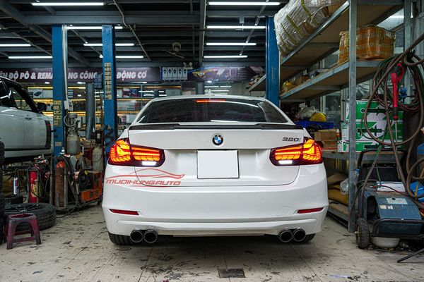 Thay Đèn Hậu Nguyên Cụm Cao Cấp Cho Xe BMW 320i