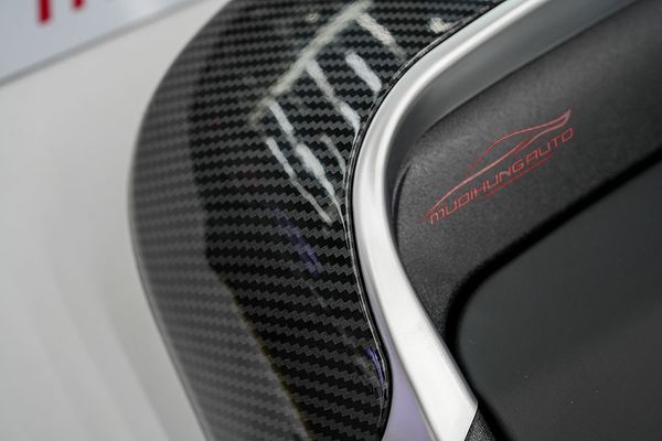 Bàn Xếp Lưng Ghế Carbon Cao Cấp Cho Xe Lexus
