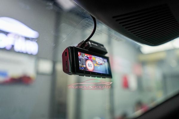 Lắp Camera Hành Trình Trước Vietmap Speedmap M1 Cho Xe VinFast VF8