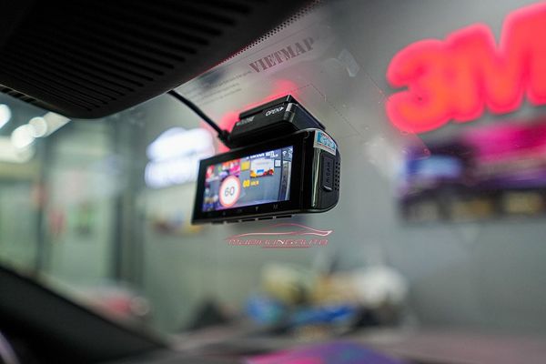 Lắp Camera Hành Trình Trước Vietmap Speedmap M1 Cho Xe VinFast VF8
