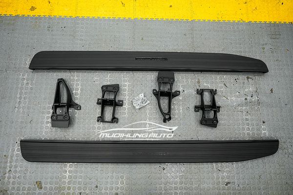 Lắp Đặt Bệ Bước Chân Cao Cấp Cho Xe Range Rover Sport 2020 - 2022