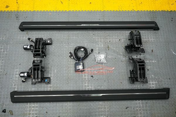 Bệ Bước Điện Cao Cấp Cho Xe Range Rover Velar 2017 - 2022