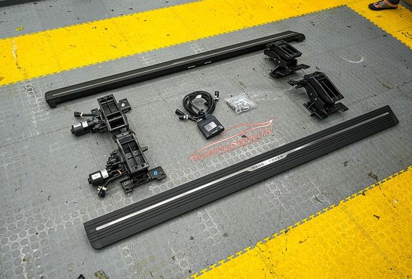 Bệ Bước Điện Cao Cấp Cho Xe Range Rover Velar 2017 - 2022