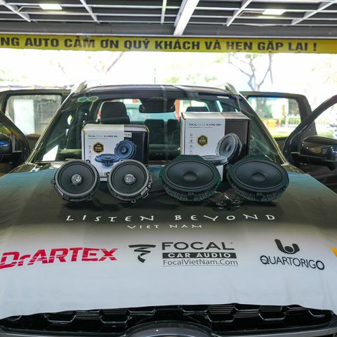 Combo Độ Loa Cánh Cửa Focal Chính Hãng Cho Xe Ford Ranger 2023