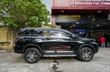 Ốp Mí Bệ Bước Cao Cấp Cho Xe Toyota Fortuner 2019