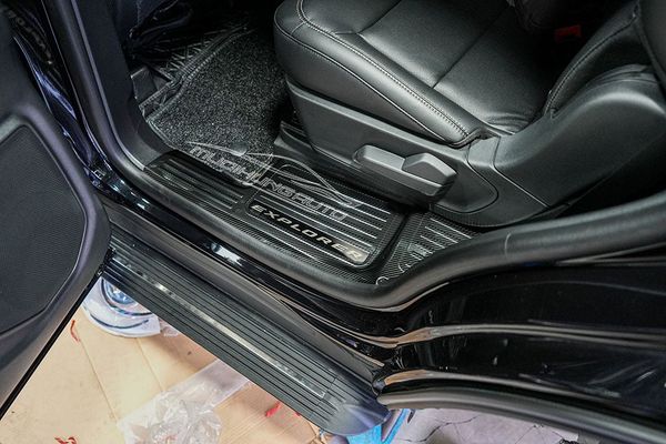 Nẹp Bước Chân Và Nẹp Cốp Chống Trầy Cho Xe Ford Explorer 2022