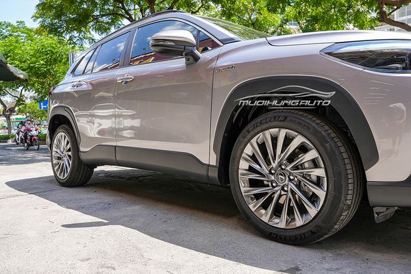 Độ Mâm Zin Hàng Tháo Xe Lexus ES250 Cho Xe Toyota Corolla Cross 2022