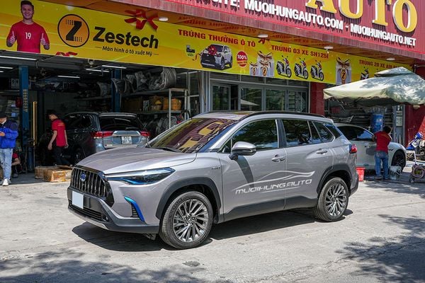 Độ Mâm Zin Hàng Tháo Xe Lexus ES250 Cho Xe Toyota Corolla Cross 2022