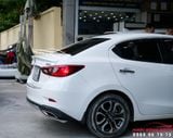 Đuôi Gió/ Đuôi Cá Mazda 2 Màu Trắng