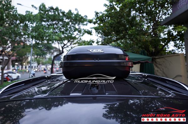 Lắp Cốp Nóc Để Đồ - Baga Phi Thuyền Cho Xe Ford Explorer Tại TPHCM