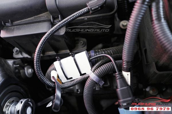 Gắn bóng LED siêu sáng cho Honda CRV 2019 chính hãng