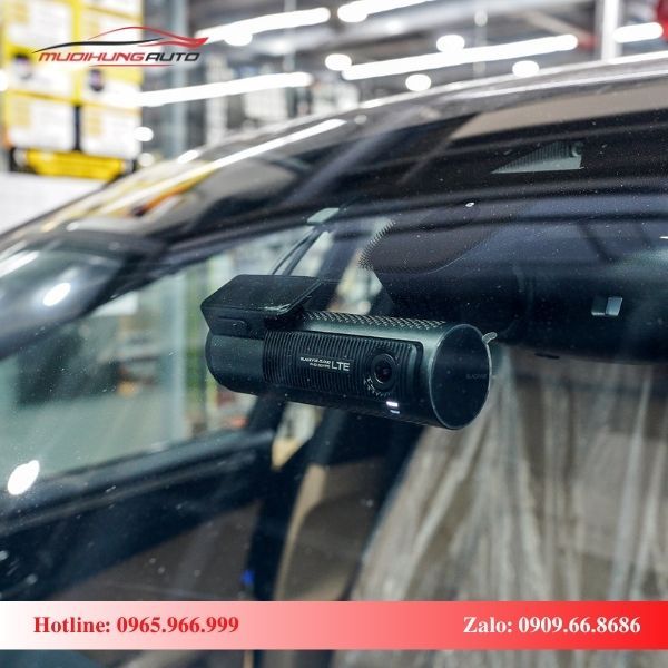 Gắn Camera Hành Trình Cho Xe Porsche Hiệu Blackvue DR750 2CH Hàn Quốc