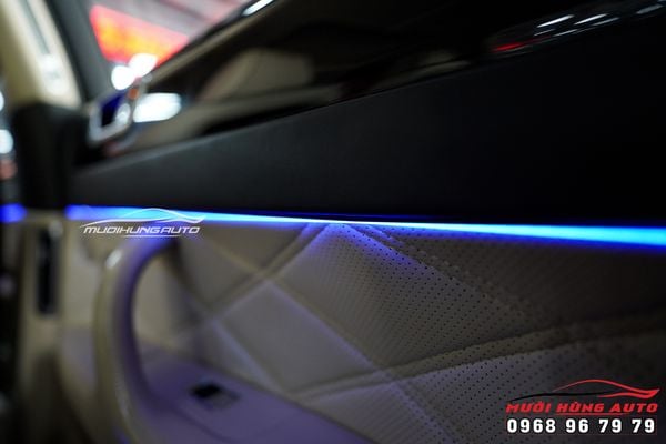 Nâng Cấp Option LED Nội Thất Đổi Màu Sang Chảnh Cho Xe Bentley