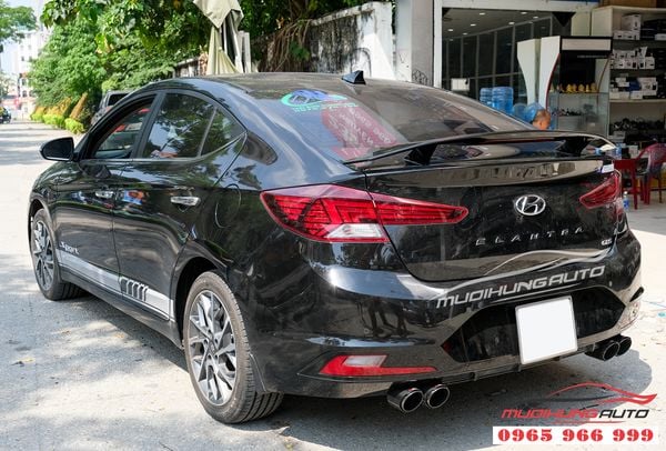 Gắn Đuôi Cá Xe Hyundai Elantra 2019 - 2020