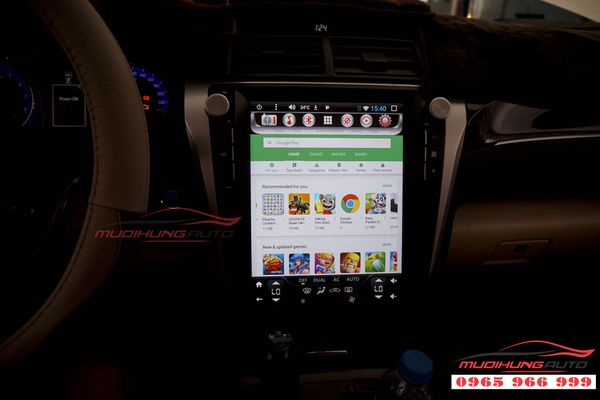 Gắn DVD Toyota Camry mẫu Tesla  giá rẻ
