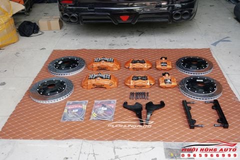 Gắn Hệ Thống Phanh Đĩa Brembo Chính Hãng Cho Xe Ô Tô