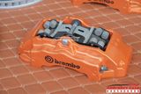 Gắn Hệ Thống Phanh Đĩa Brembo Chính Hãng Cho Xe Ô Tô