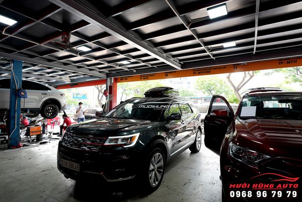 Trang Bị Cốp Nóc Để Đồ Cho Ô Tô Ford Explorer Chính Hãng TEK