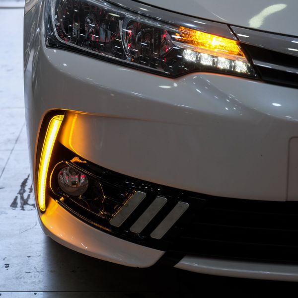 Găn LED gầm xe Toyota Altis 2018 chính hãng