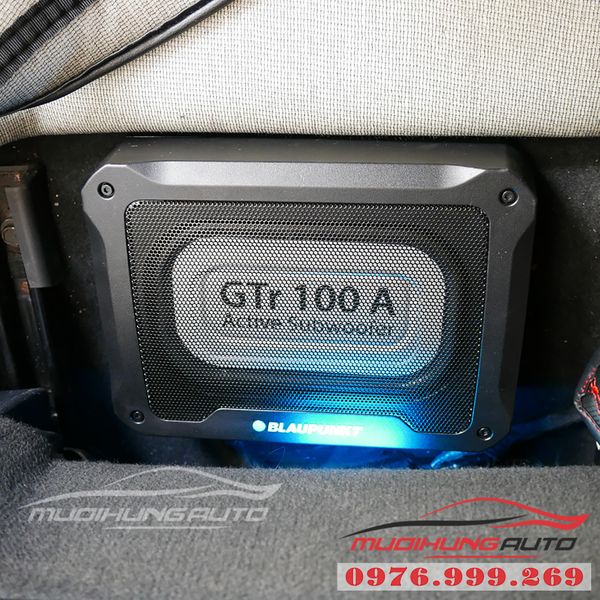 Gắn Loa Sub Gầm Ghế Blaupunkt GTR 100A Xe Mazda CX5