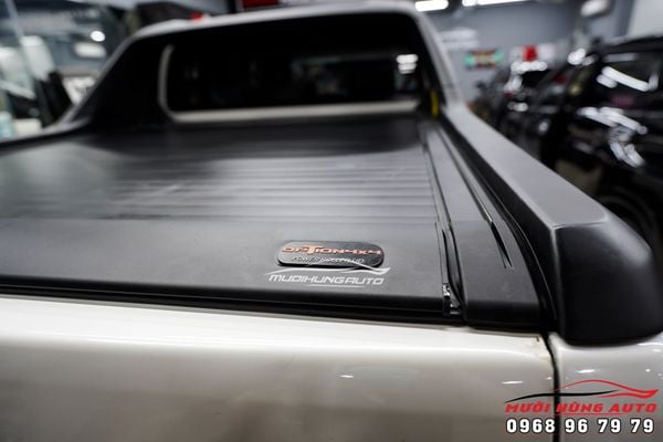 Gắn Nắp Thùng Cuộn Điện Cho Toyota Hilux 2021 Hiệu Option 4x4 Cao Cấp