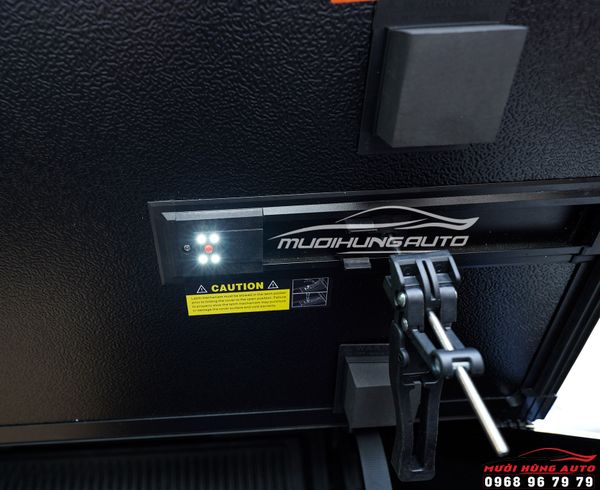 Nắp Thùng Gập 3 Tấm Thể Thao Cho Xe Ford Raptor