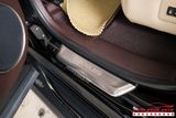 Gắn Nẹp Bước Chân Chống Trầy Xe Lexus RX350 2020 Chất Lượng