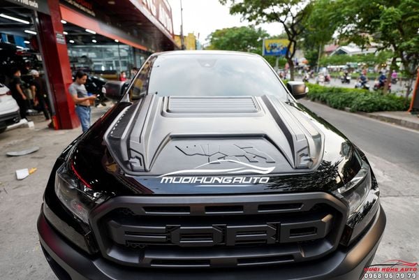 Gắn Ốp Nắp Capo Cho Xe Ford Raptor Siêu Ngầu