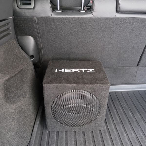 Gắn Sub Hơi Hertz Cho Xe Honda HRV 2020