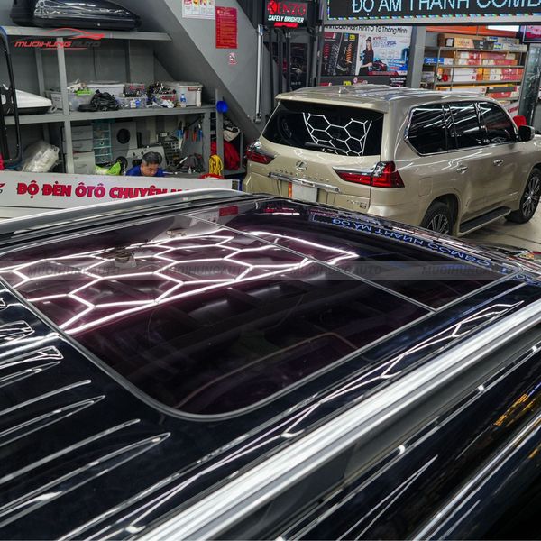 Dán Phim PPF TPU SUNROOF Cách Nhiệt Cửa Sổ Trời Xe Ford Explorer 2024