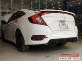 Honda Civic RS 2019 Thu Hút Với Pô Akrapovic Đôi