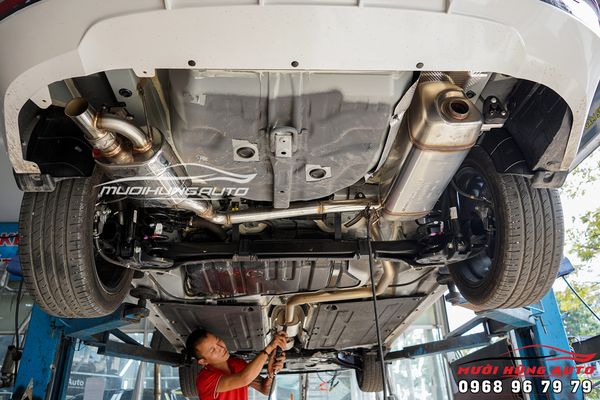 Độ Pô Akrapovic Kết Hợp Líp Và Van On/ Off Cho Xe Hyundai Elantra 2019 - 2021