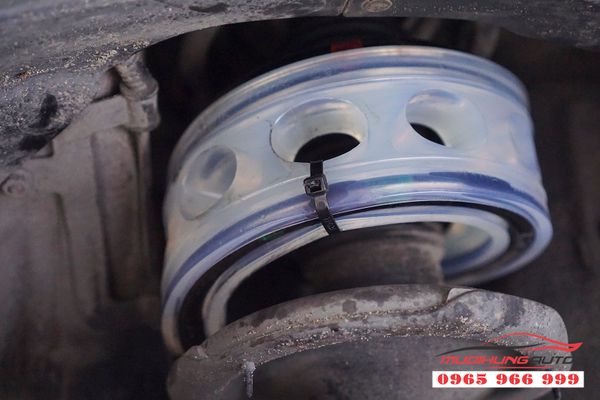 Hyundai I20 Lắp Giảm Chấn TTC Tại TPHCM