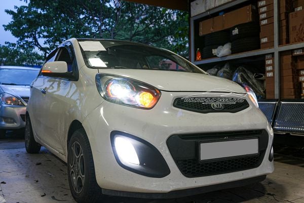 Độ Đèn Bi LED Domax X-LED Pro Và Vòng Angel Eyes Mẫu BMW Cho Xe Kia Morning