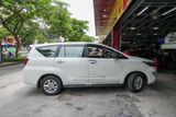 Lắp Bệ Bước Chân Cao Cấp Cho Xe Toyota Innova 2023