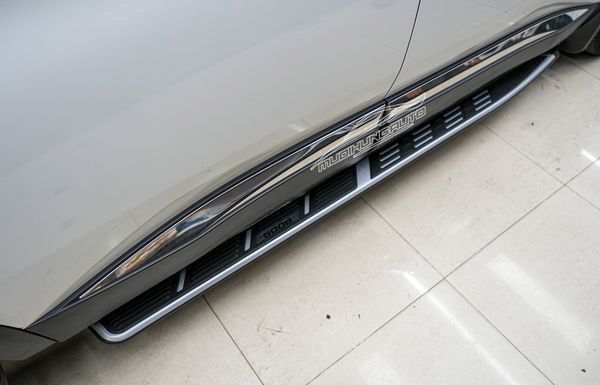 Lắp Bệ Bước Chân Mẫu Thaco Cho Xe Peugeot 5008 2019 - 2020