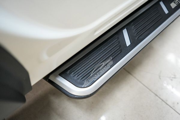 Lắp Bệ Bước Chân Mẫu Thaco Cho Xe Peugeot 5008 2019 - 2020