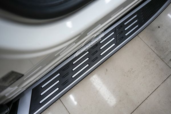 Lắp Bệ Bước Chân Mẫu Thaco Cho Xe Peugeot 5008 2019 - 2020