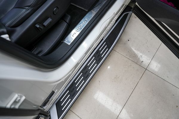Lắp Bệ Bước Chân Mẫu Thaco Cho Xe Peugeot 5008 2019 - 2020