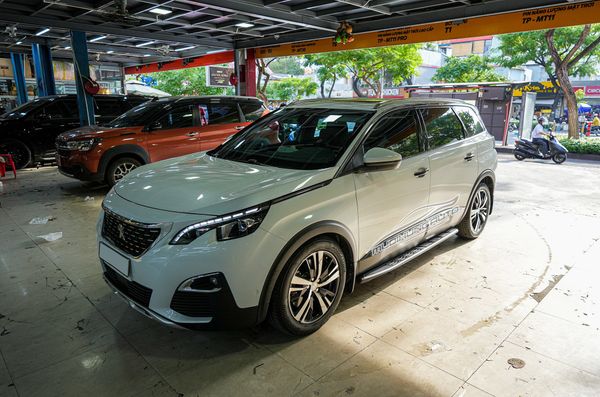 Lắp Bệ Bước Chân Mẫu Thaco Cho Xe Peugeot 5008 2019 - 2020
