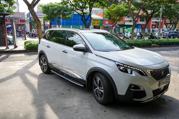 Lắp Bệ Bước Chân Mẫu Thaco Cho Xe Peugeot 5008 2019 - 2020