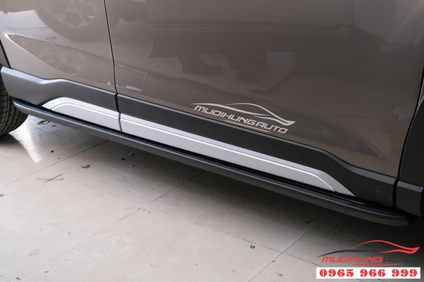 Lắp Bệ Bước Chân Xe Subaru Forester 2019