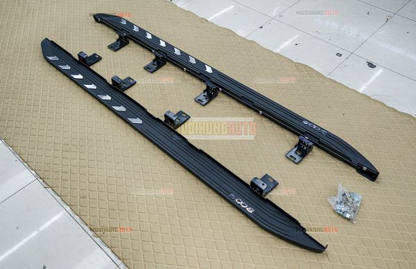 Lắp Bệ Bước Lên Xuống Cho Xe Peugeot 5008 2019 - 2020 Tại TPHCM