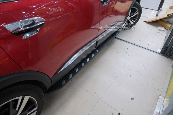 Lắp Bệ Bước Lên Xuống Cho Xe Peugeot 5008 2019 - 2020 Tại TPHCM