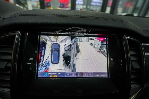 Lắp Camera 360 Safeview LUX LD980H Chính Hãng Cho Xe Ford Everest