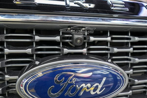 Lắp Camera 360 Safeview LUX LD980H Chính Hãng Cho Xe Ford Everest