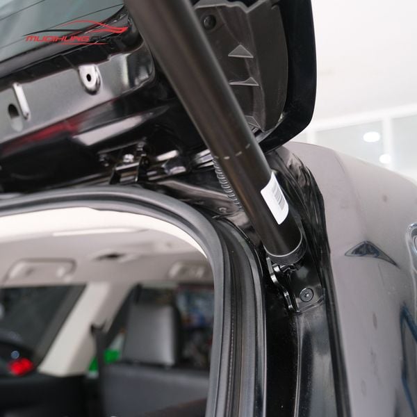 Cốp Điện Ô Tô Toyota Innova