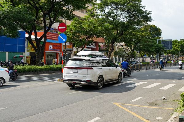 Lắp Cốp Nóc Để Đồ Dung Tích 500L Cho Xe Kia Carnival 2022