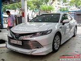 Lắp Đặt Cảnh Báo Vượt Cao Cấp Cho Toyota Camry 2020