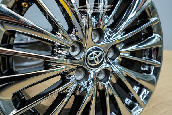 Lắp Đặt Mâm Zin 17 Inch Hàng Tháo Xe Lexus Cao Cấp